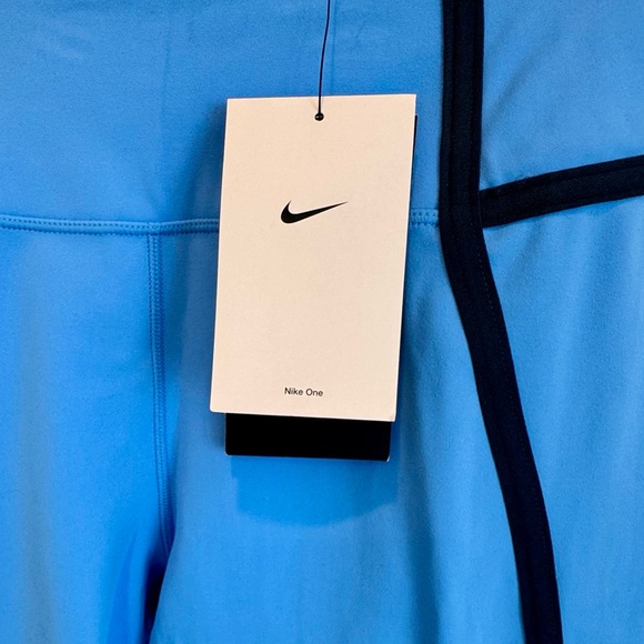 Nike Dri-FIT Light Blue Activewear - Picture 7 of 7